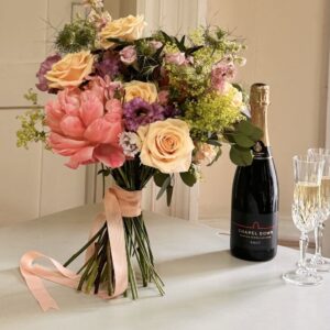 Wedding Flowers - Style: Garden | Colour: Pastel